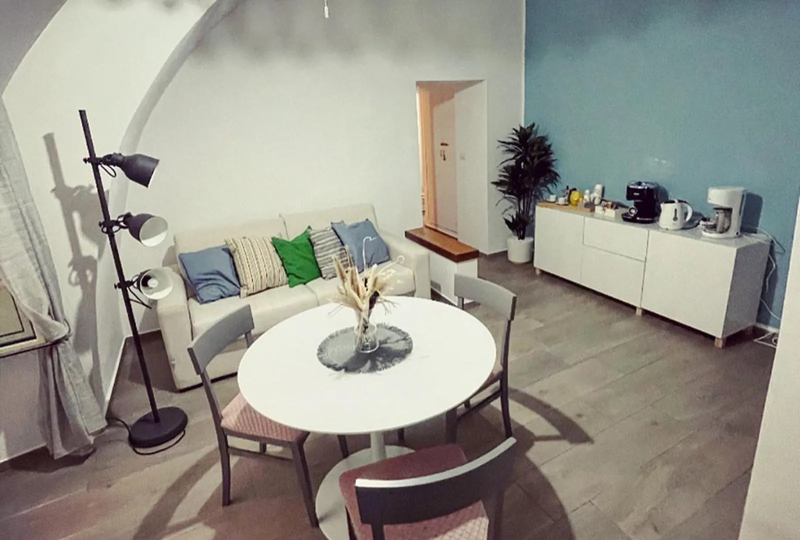 14 Fourteen Apartment Naples